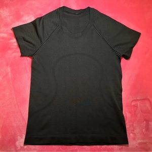 Lululemon Swiftly Tech Short Sleeve Race